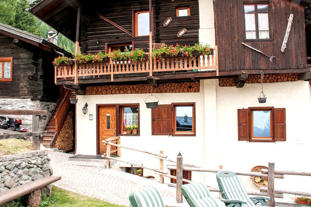 Le Vieux Rascard Chambres D'Hotes ชัมโปลุก ภายนอก รูปภาพ