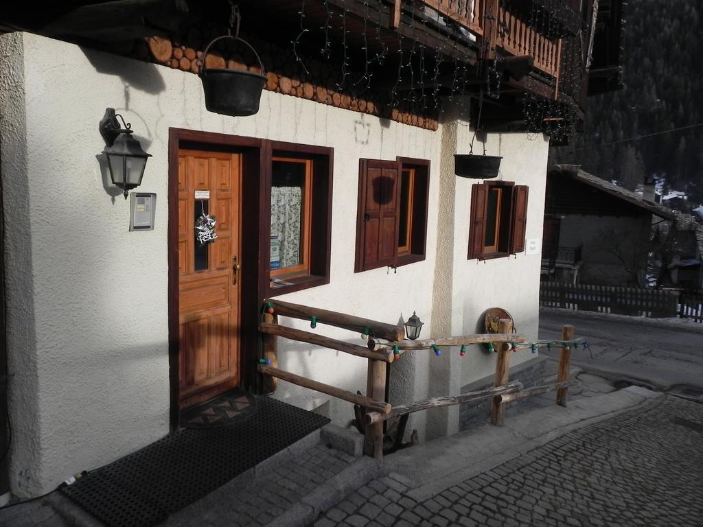 Le Vieux Rascard Chambres D'Hotes ชัมโปลุก ภายนอก รูปภาพ